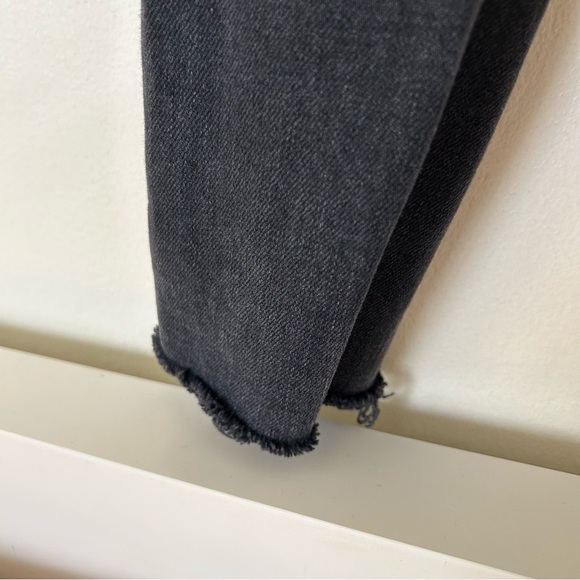 Denim Forum - Arlo high rise straight jean - Picture 8 of 9